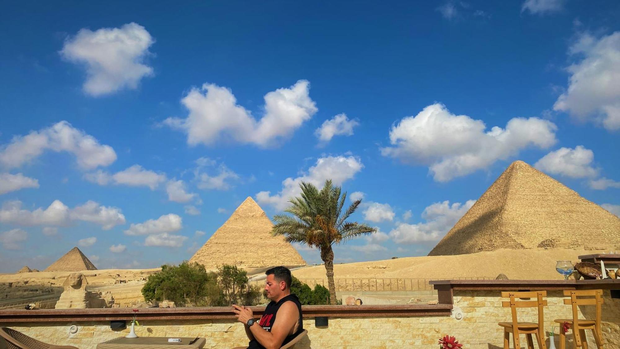 Seven Pyramids Panoramic View Inn Kafret el-Gabal Extérieur photo