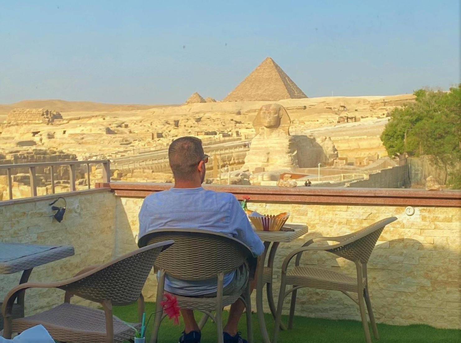 Seven Pyramids Panoramic View Inn Kafret el-Gabal Extérieur photo