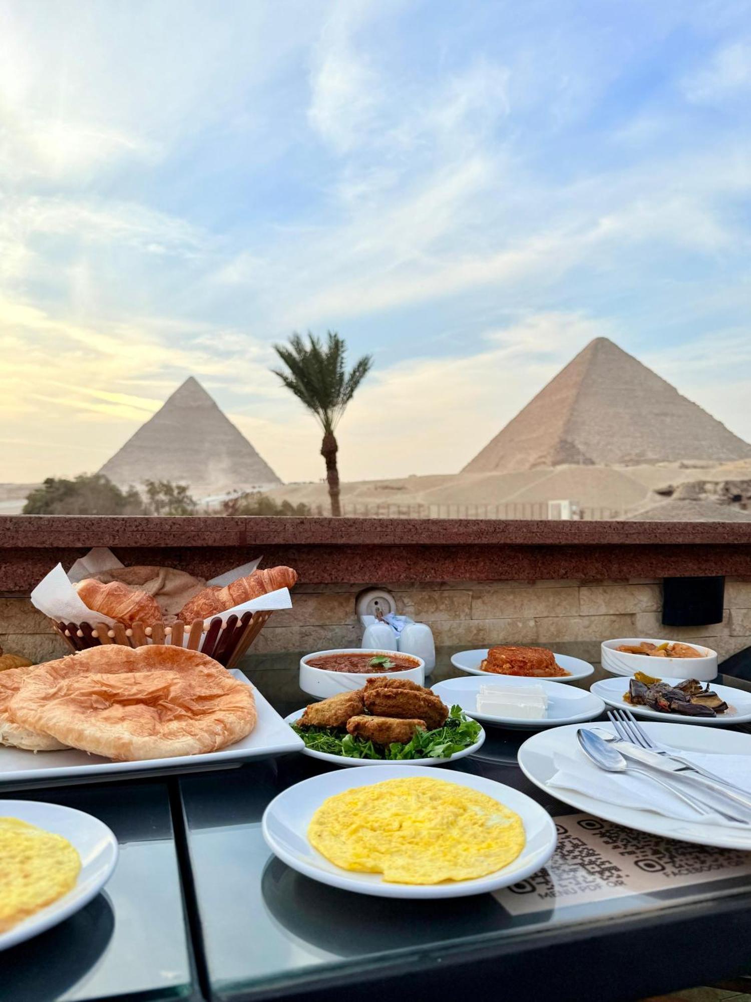 Seven Pyramids Panoramic View Inn Kafret el-Gabal Extérieur photo